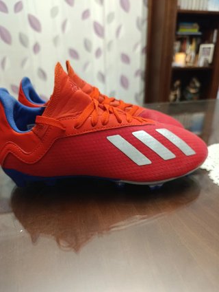Zapatillas Adidas Fútbol Rojas y Azules
