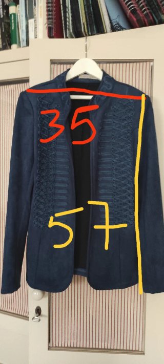 Chaqueta azul bordada