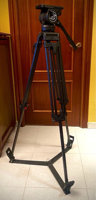 Trípode Sachtler V-18III ENG 2 CF + funda