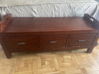 Conjunto de Muebles marca  Banak