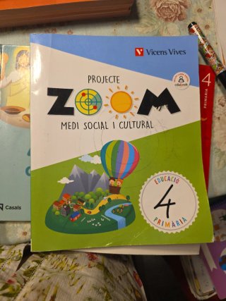 Medi social i cultural, 4 Educació Primària Pro...