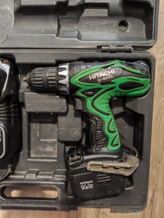 Taladro Hitachi DS 140VF3 + Cargador
