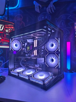 PC Gaming Ryzen 7 7800X3D + RTX 5060 Ti