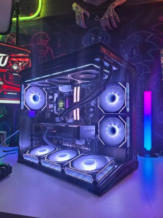 PC Gaming Ryzen 7 7800X3D + RTX 5060 Ti