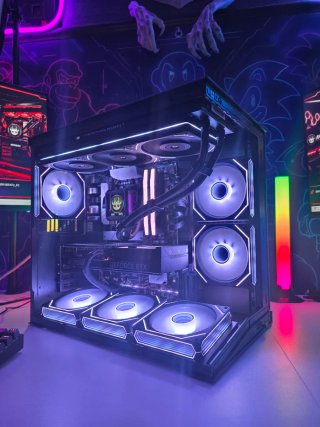 PC Gaming Ryzen 7 7800X3D + RTX 5060 Ti