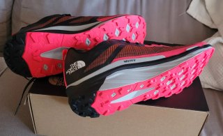 Zapatillas The North Face. Nuevas. Color fucsia.