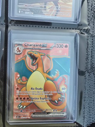 Carta Pokémon Charizard EX 330 PS