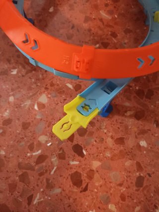 Pista Hot Wheels Stunt Tracks Rapid Launch & Loop