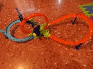 Pista Hot Wheels Stunt Tracks Rapid Launch & Loop