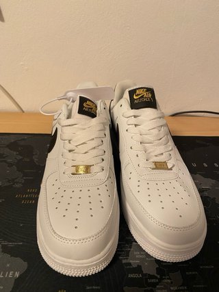 Nike Air Force 1 Blancas y Doradas