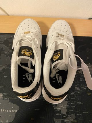 Nike Air Force 1 Blancas y Doradas