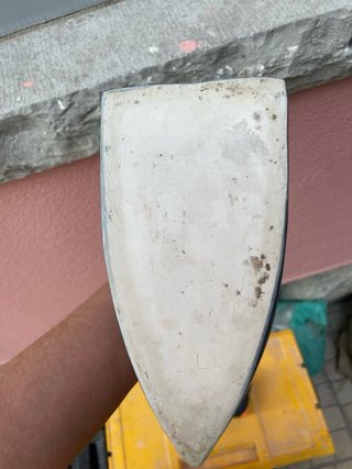Ferro de passar cerâmica azul e branco
