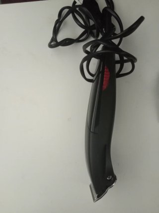 Máquina Cortapelo Elsay Negra + Accesorios