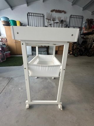 Cambiador de bebé blanco
