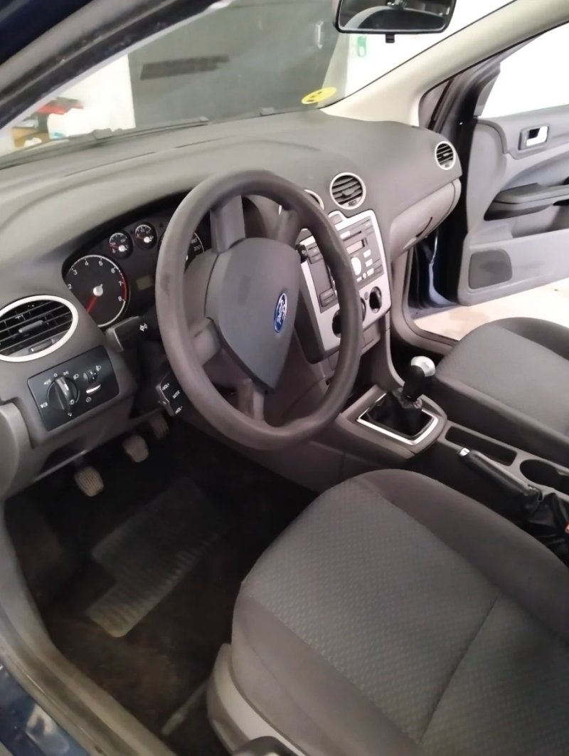 Ford Focus 2005, foto 9