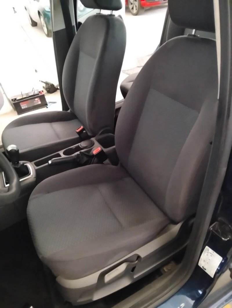 Ford Focus 2005, foto 10