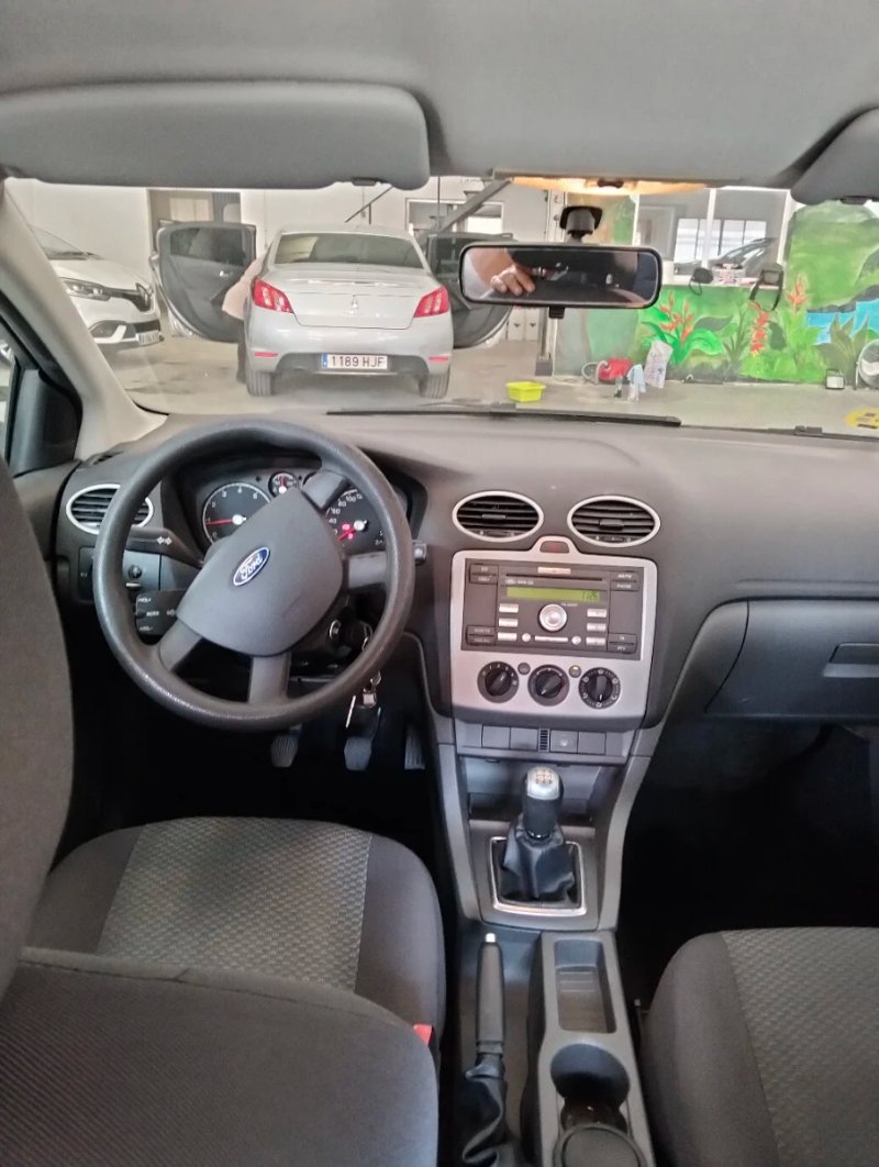 Ford Focus 2005, foto 13