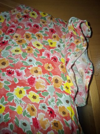 Vestido floral rosa y multicolor