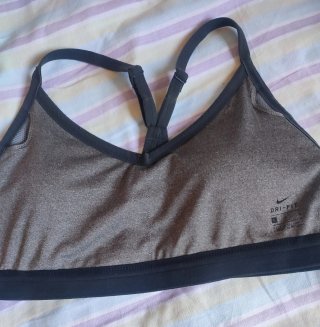 Sujetador deportivo Nike gris mujer