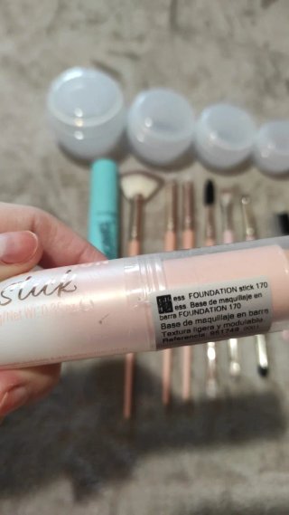 Lote nuevo de maquillaje