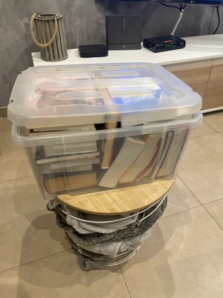 Caja misteriosa de libros en 3 idiomas distintos