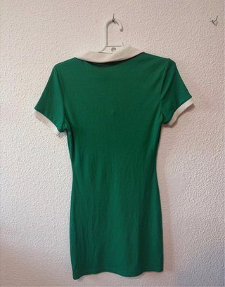 Vestido verde mini polo blanco