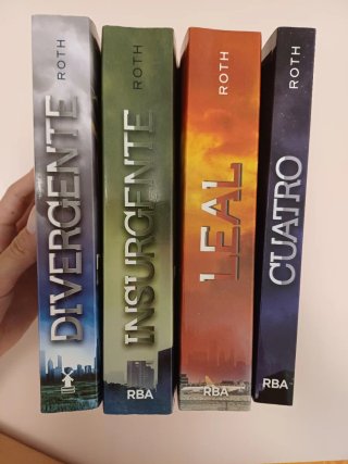 Libros Saga Divergente, Insurgente, Leal y Cuatro