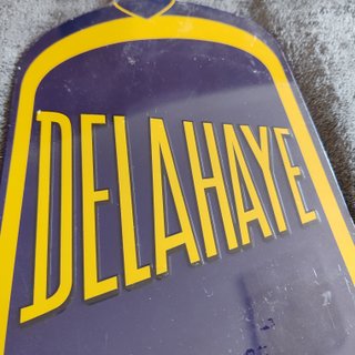 Placa Delahaye Metal Decorativa 28x16cm