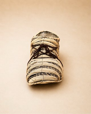 Zapato mimbre fotografía newborn