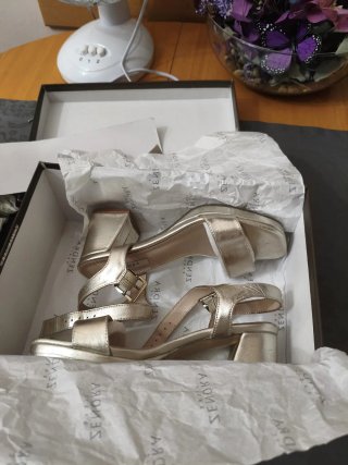 Sandalias Zendra Talla 36 color platino