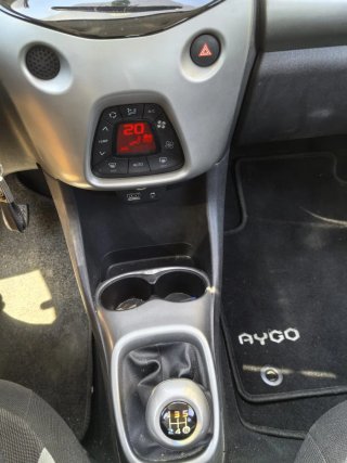 Toyota Aygo 2016 Perfecto estado!