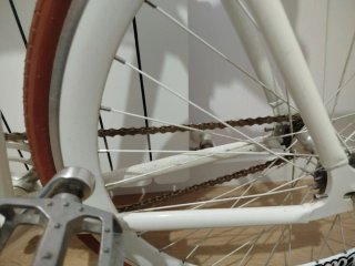 Bicicleta de paseo blanca