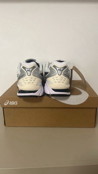 Asics Gel Plata y Blanco