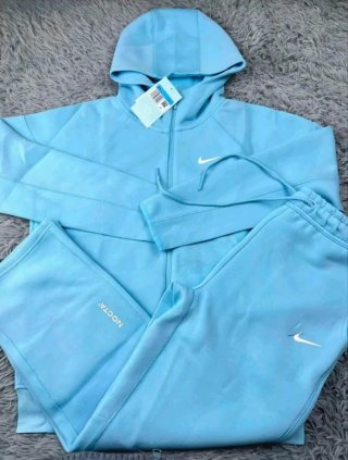 Conjunto Nike Morado