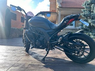 Benelli 502 C Negra