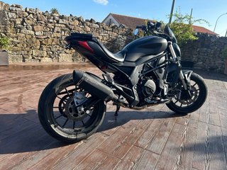 Benelli 502 C Negra