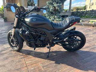 Benelli 502 C Negra