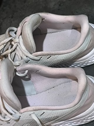 Tenis Nike grises y rosas REGALO