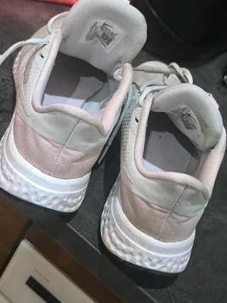 Tenis Nike grises y rosas REGALO