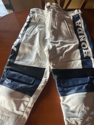 Chaqueta y Pantalón Moto Repsol Racing