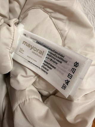 Chaqueta reversible beige ygris con capucha y pelo