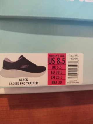 Deportivas Skechers Negras y Moradas Talla 38.5