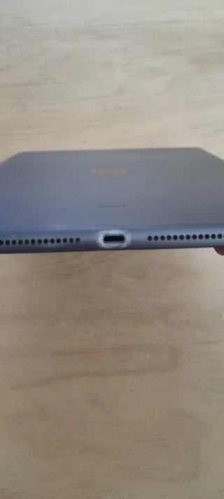 Ipad 7 genracion para piezas o reparacion