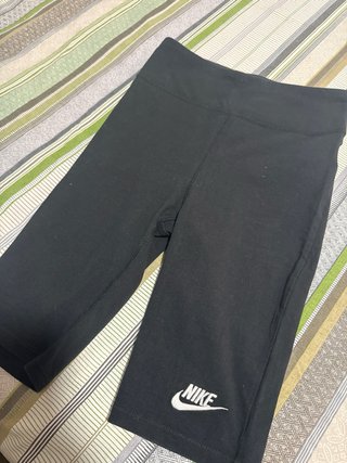 Mallas Nike Negras Cortas Mujer