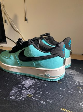 Nike Air Force 1