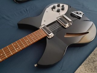 Rickenbacker 330 Jetglo Guitarra Eléctrica