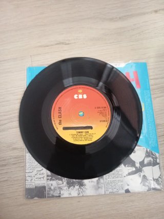 THE CLASH SINGLE TOMMY GUN