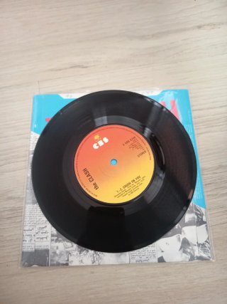 THE CLASH SINGLE TOMMY GUN