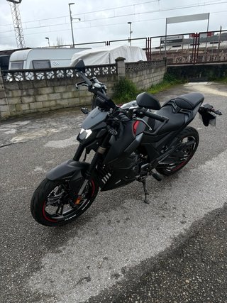 Zontes 125U Negra Moto Naked