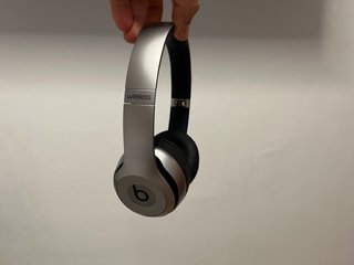Beats Solo 2 Wireless Auriculares Plata